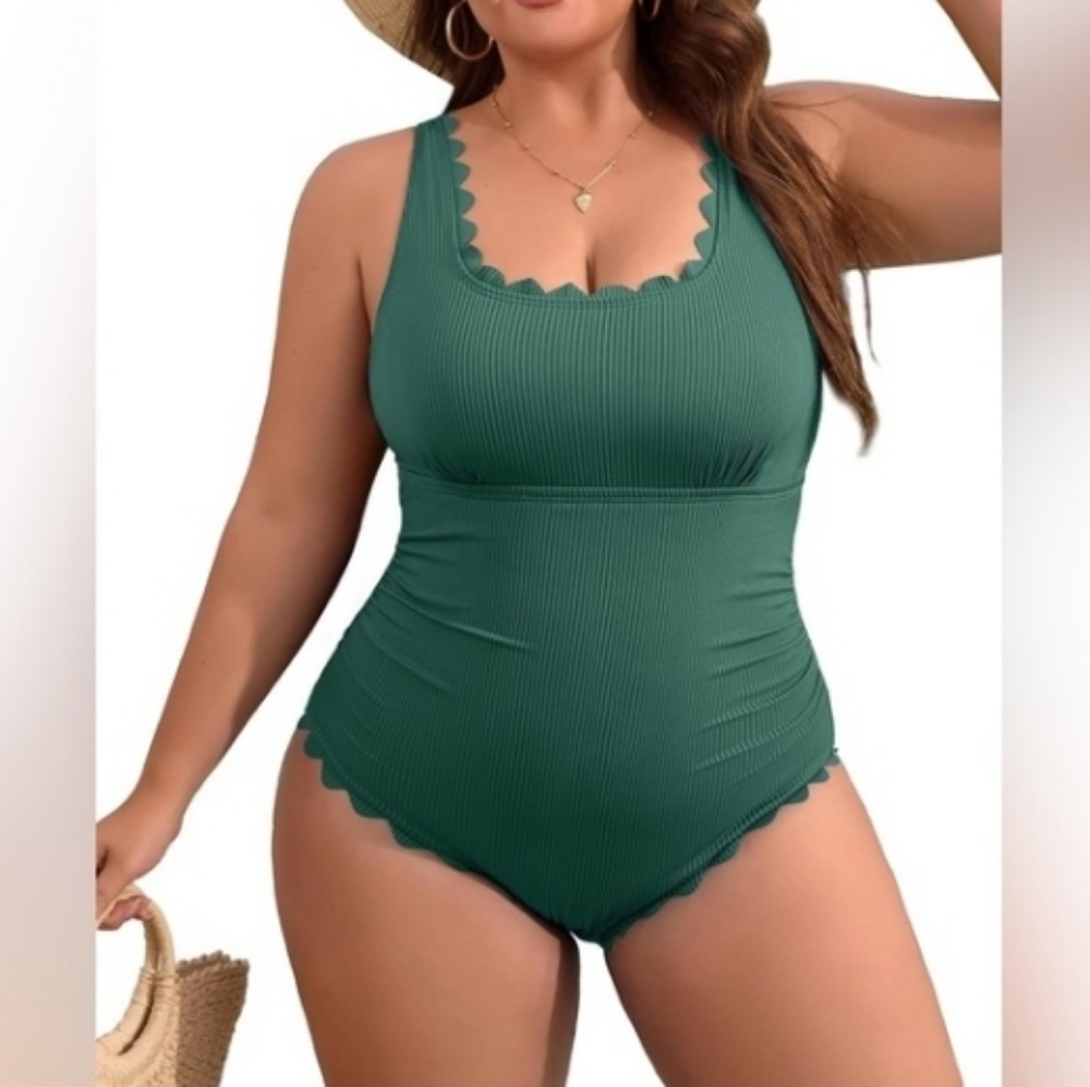 Green Ribbed Scallop Edge One Piece Swimsuit